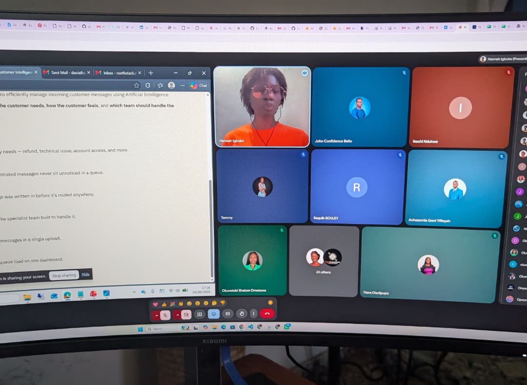 A builder presenting a customer-intelligence product to the online bootcamp audience